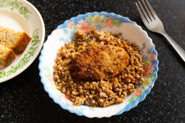 12+ блюд советской кухни, за которые стыдно — но мы всё равно их любим 12+ блюд советской кухни, за которые стыдно — но мы всё равно их любим