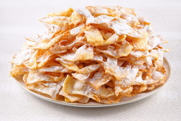 12+ блюд советской кухни, за которые стыдно — но мы всё равно их любим 12+ блюд советской кухни, за которые стыдно — но мы всё равно их любим